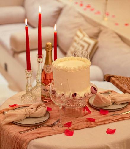 pool-villa-romantic-setup-livingroom-04